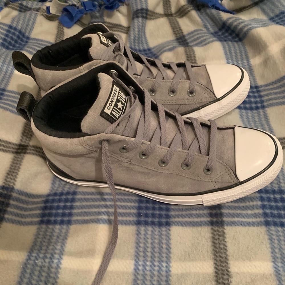 Converse.